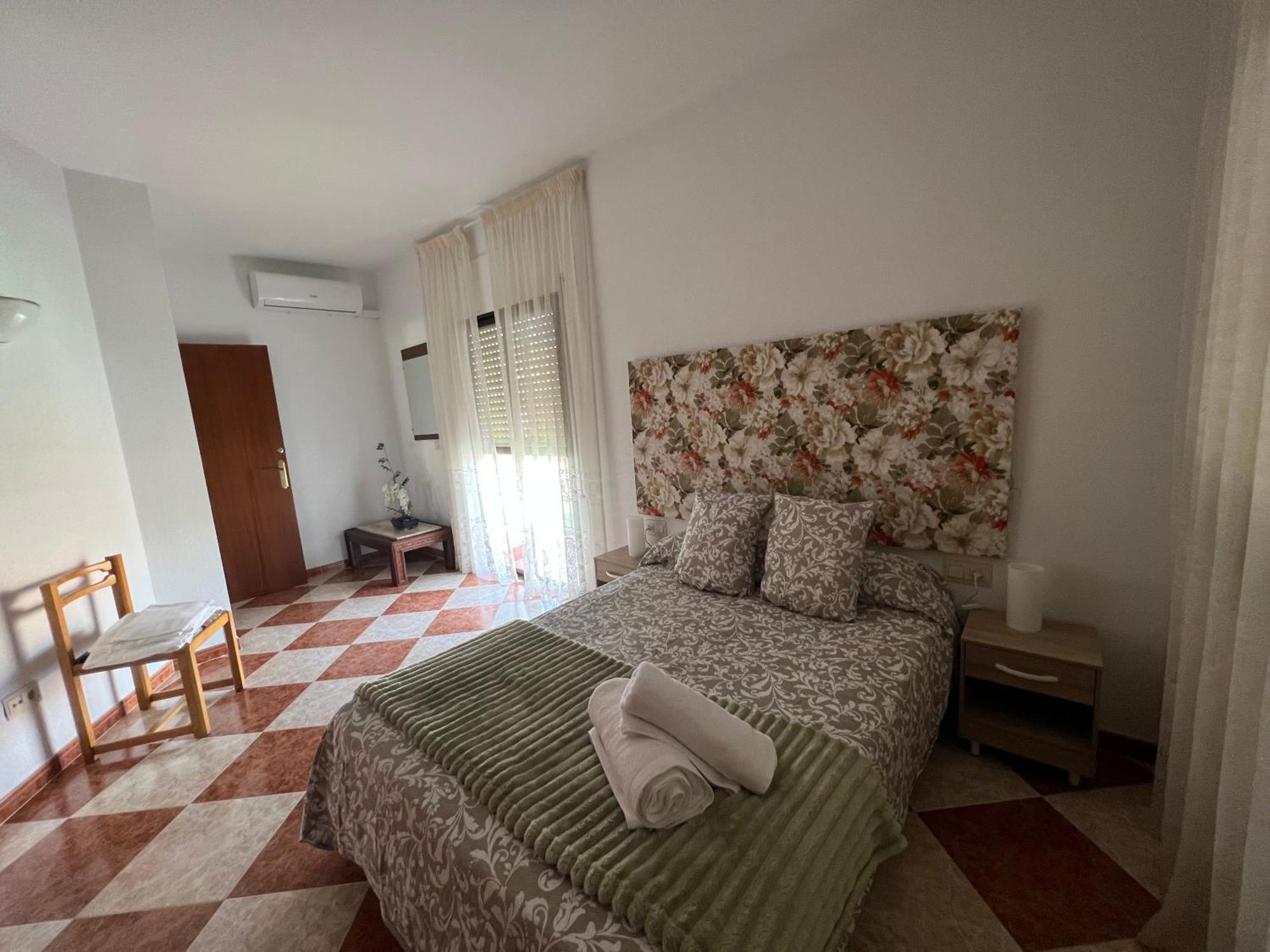 Casa Grande En Cordoba, Pueblo De La Victoria , 6 Dormitorios Buitenkant foto