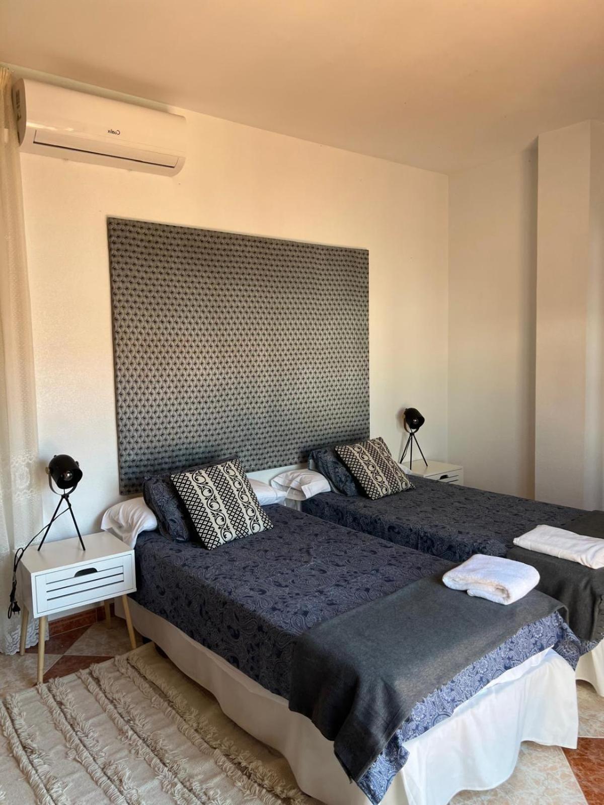 Casa Grande En Cordoba, Pueblo De La Victoria , 6 Dormitorios Buitenkant foto
